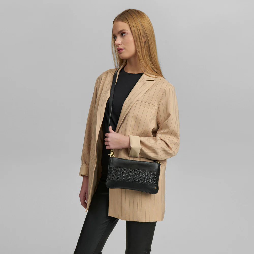 16434 - Small Leather Clutch
