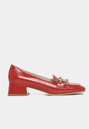 Lill Patent with Gold Buckle Shoe Red