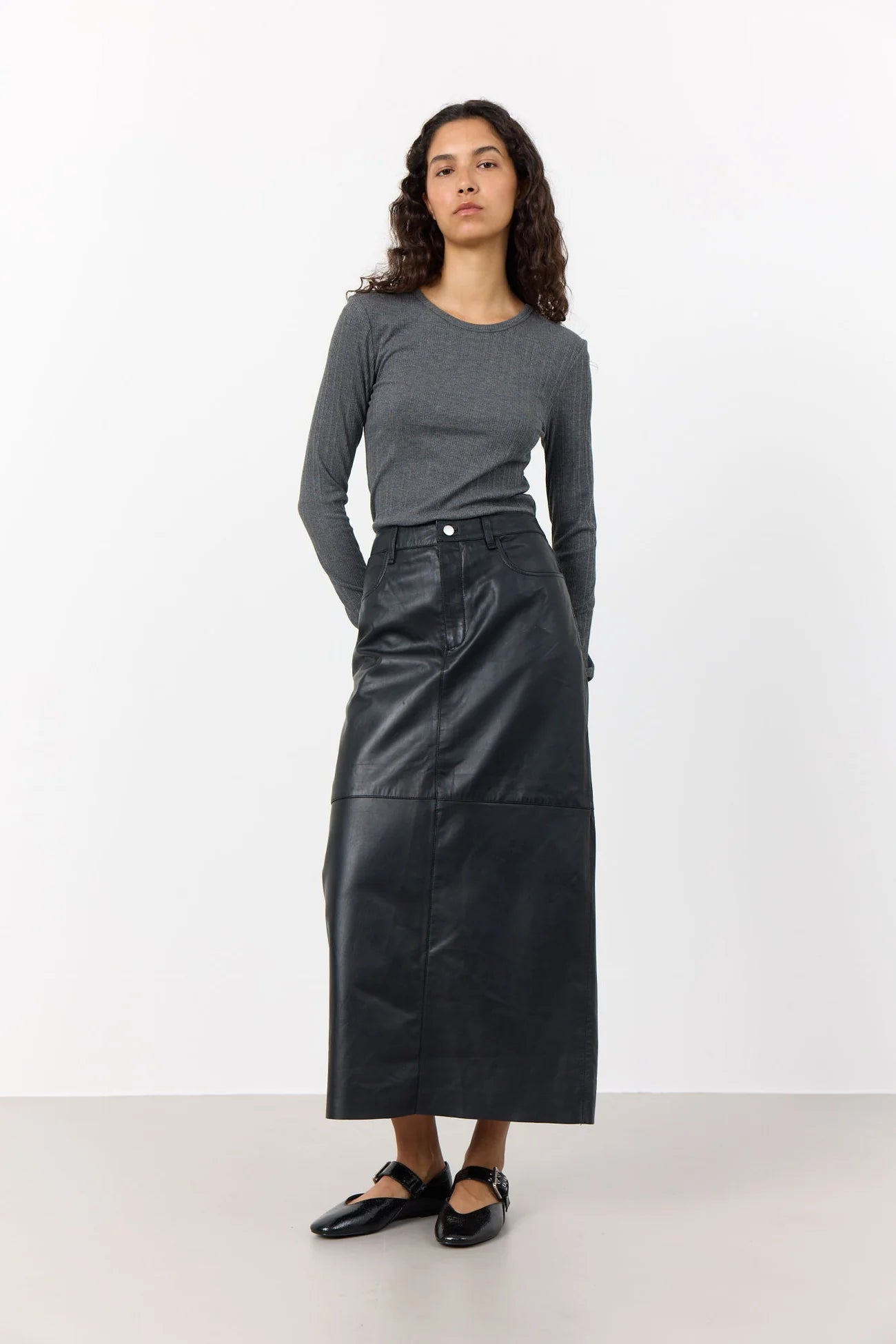 LR-Globa 34 Soft Leather Skirt Black