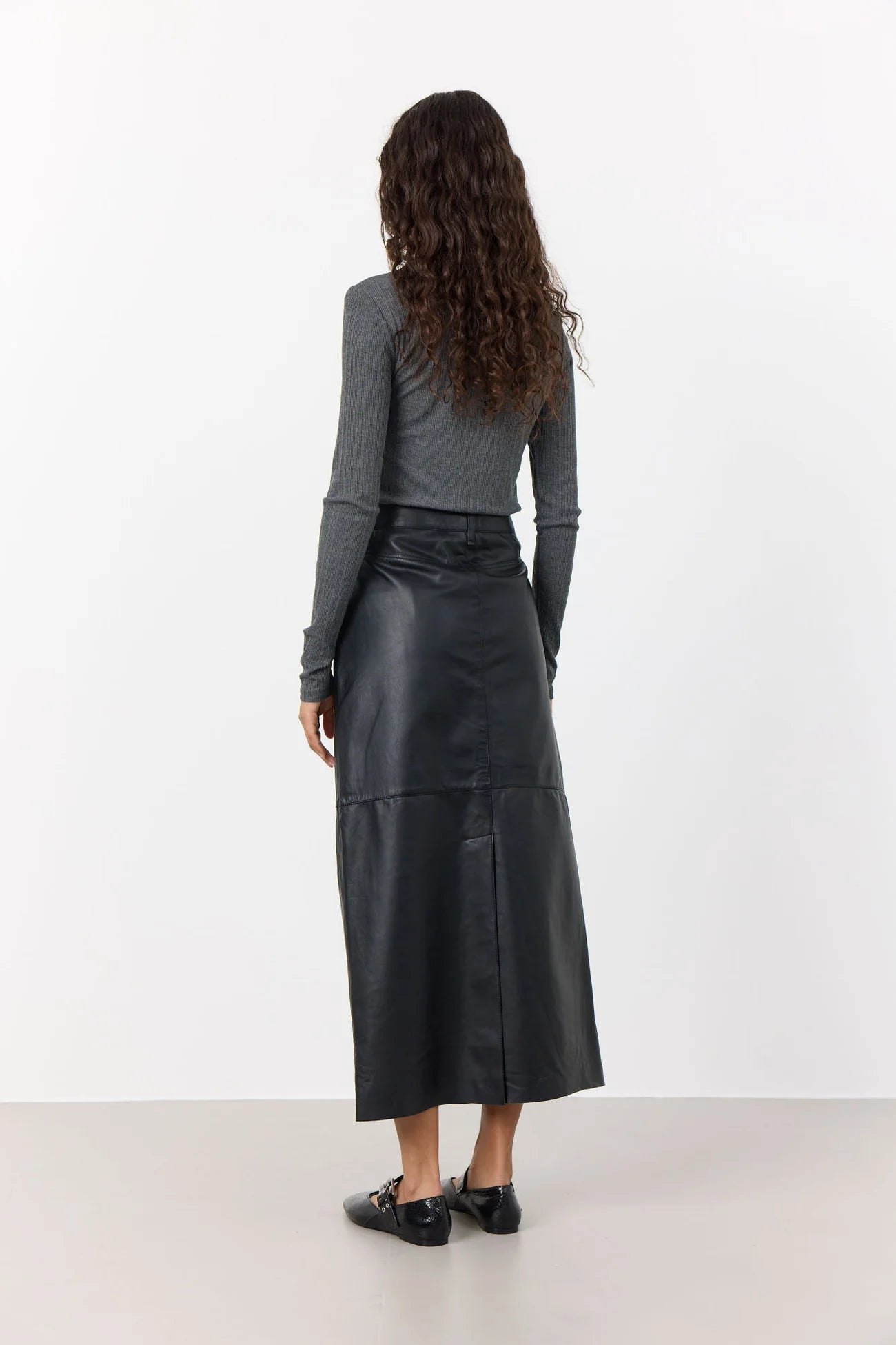 LR-Globa 34 Soft Leather Skirt Black