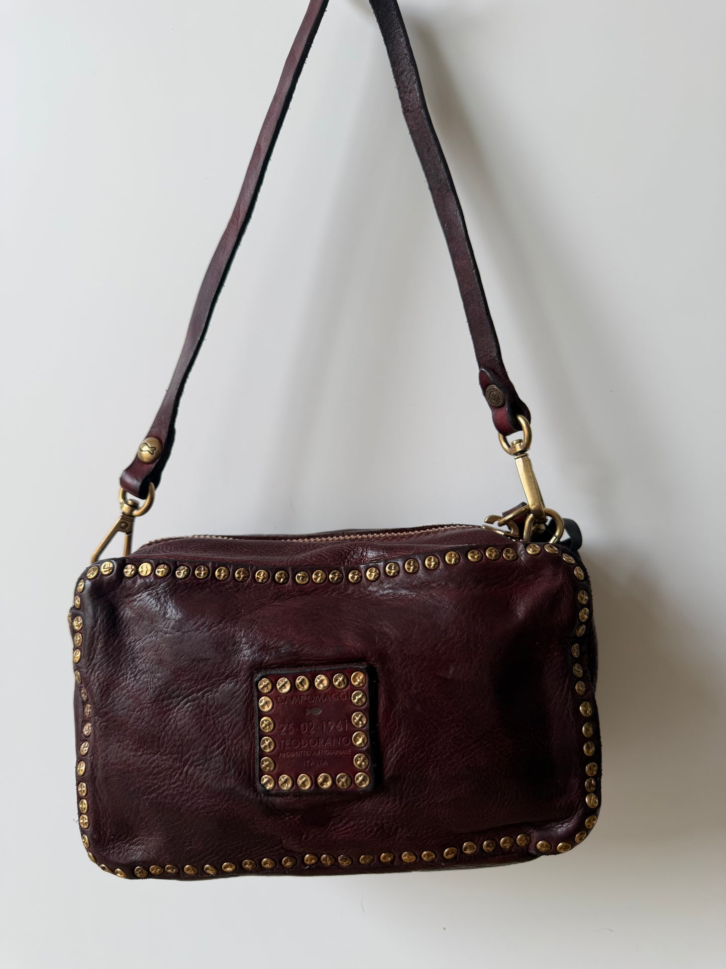 Kate - Camera Style Crossbody Studded Bag Wine