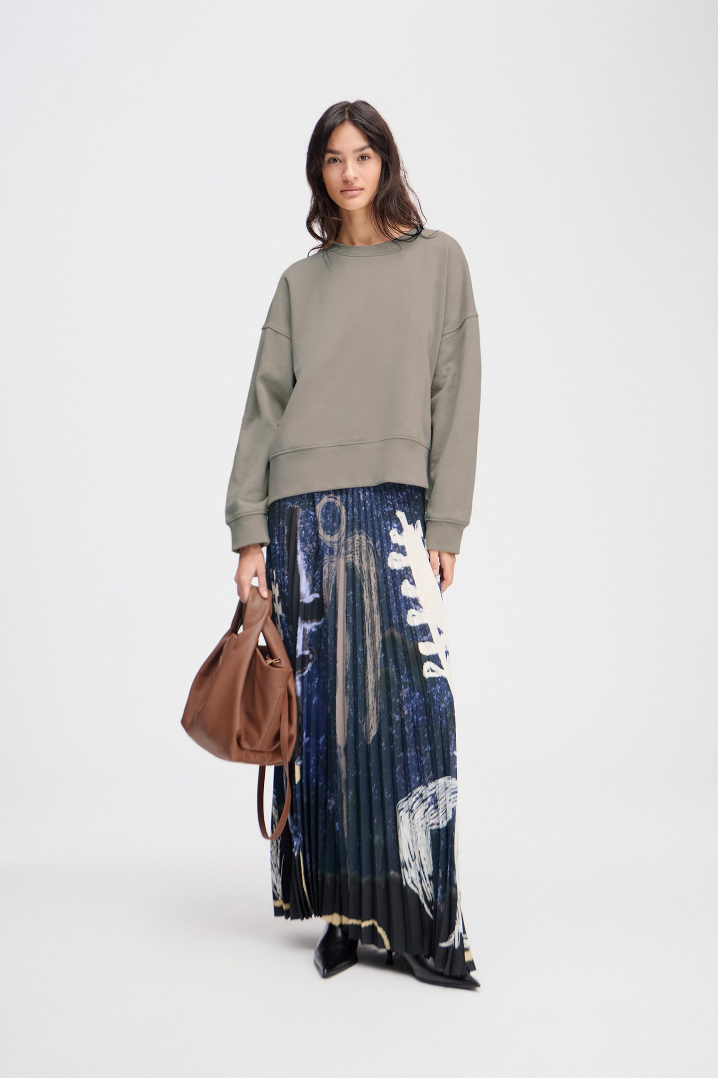 Taulla Printed Pleated Skirt Navy
