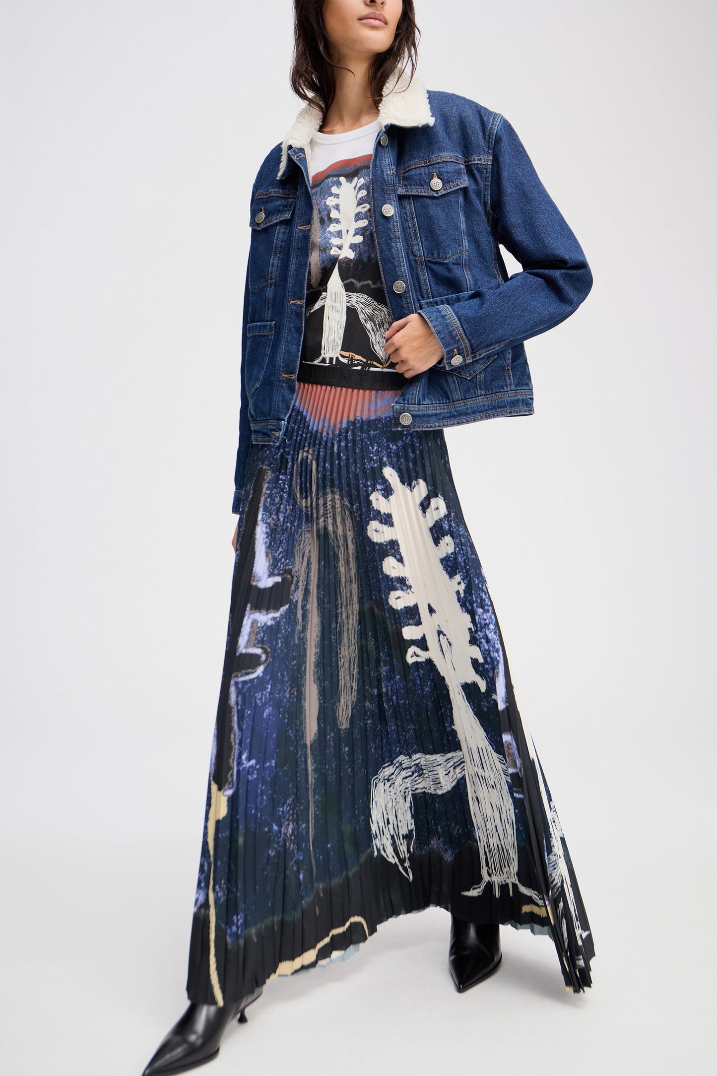 Taulla Printed Pleated Skirt Navy
