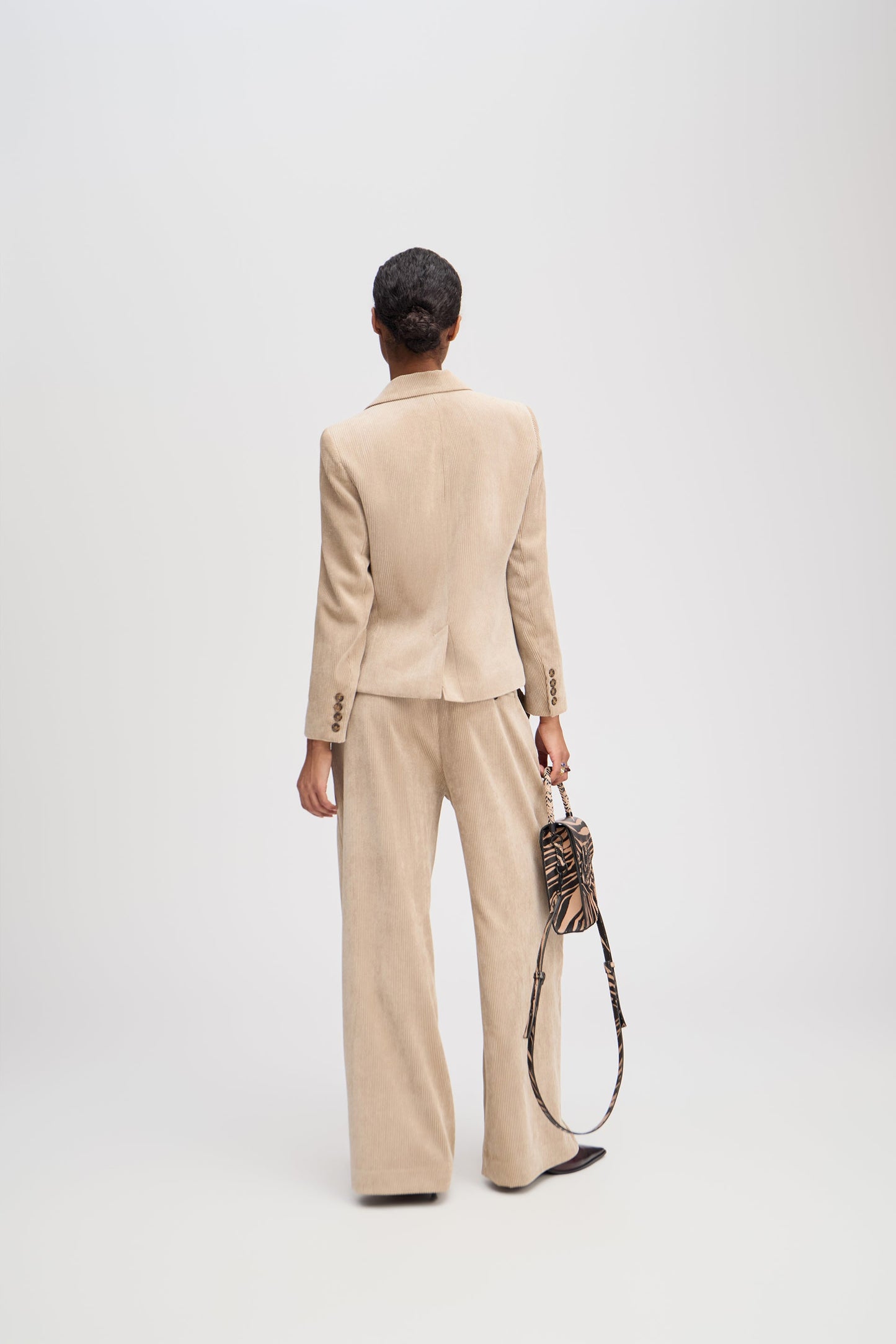 Lawo Fitted Corduroy Blazer Latte