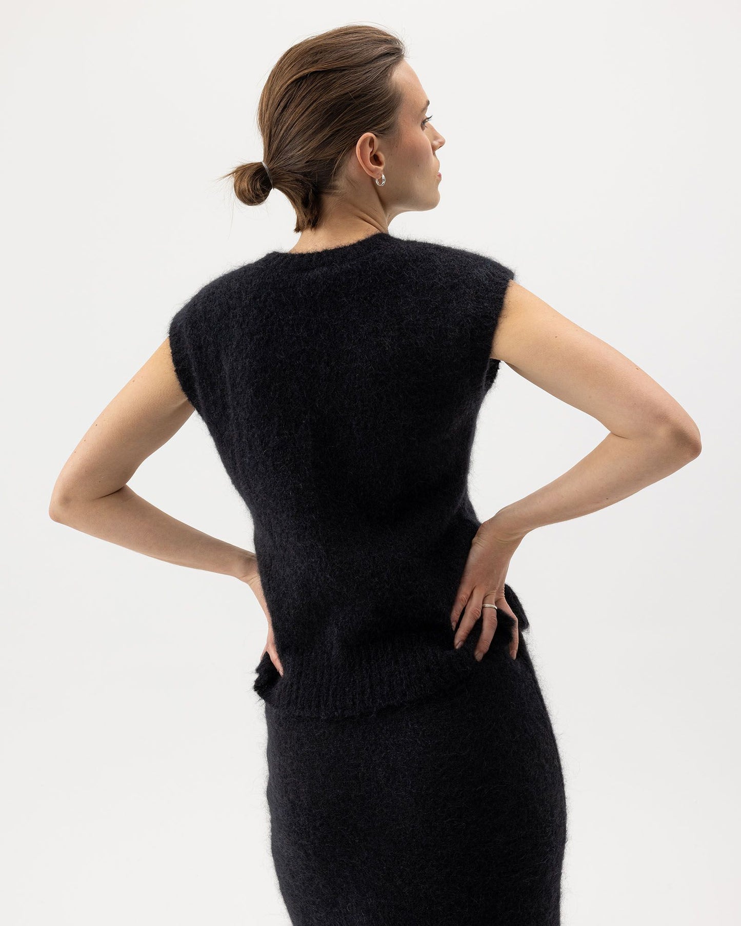 Tindra Knitted Vest Top Black