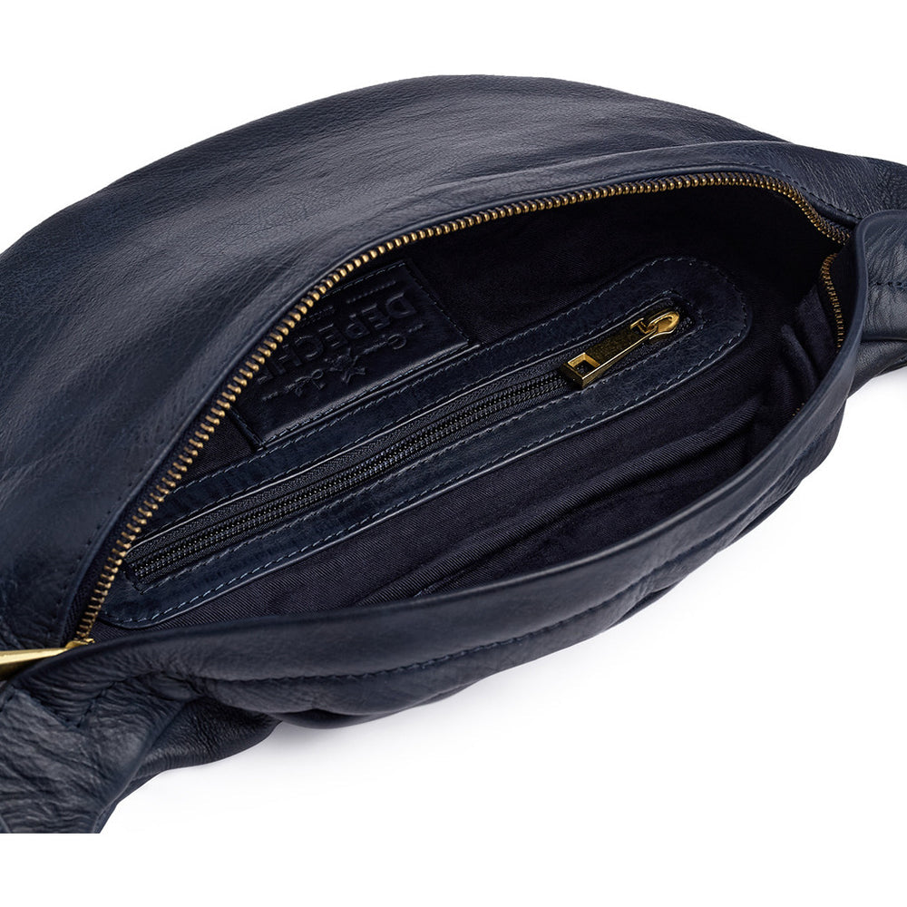 15822 - Classic Soft Leather Bum Bag
