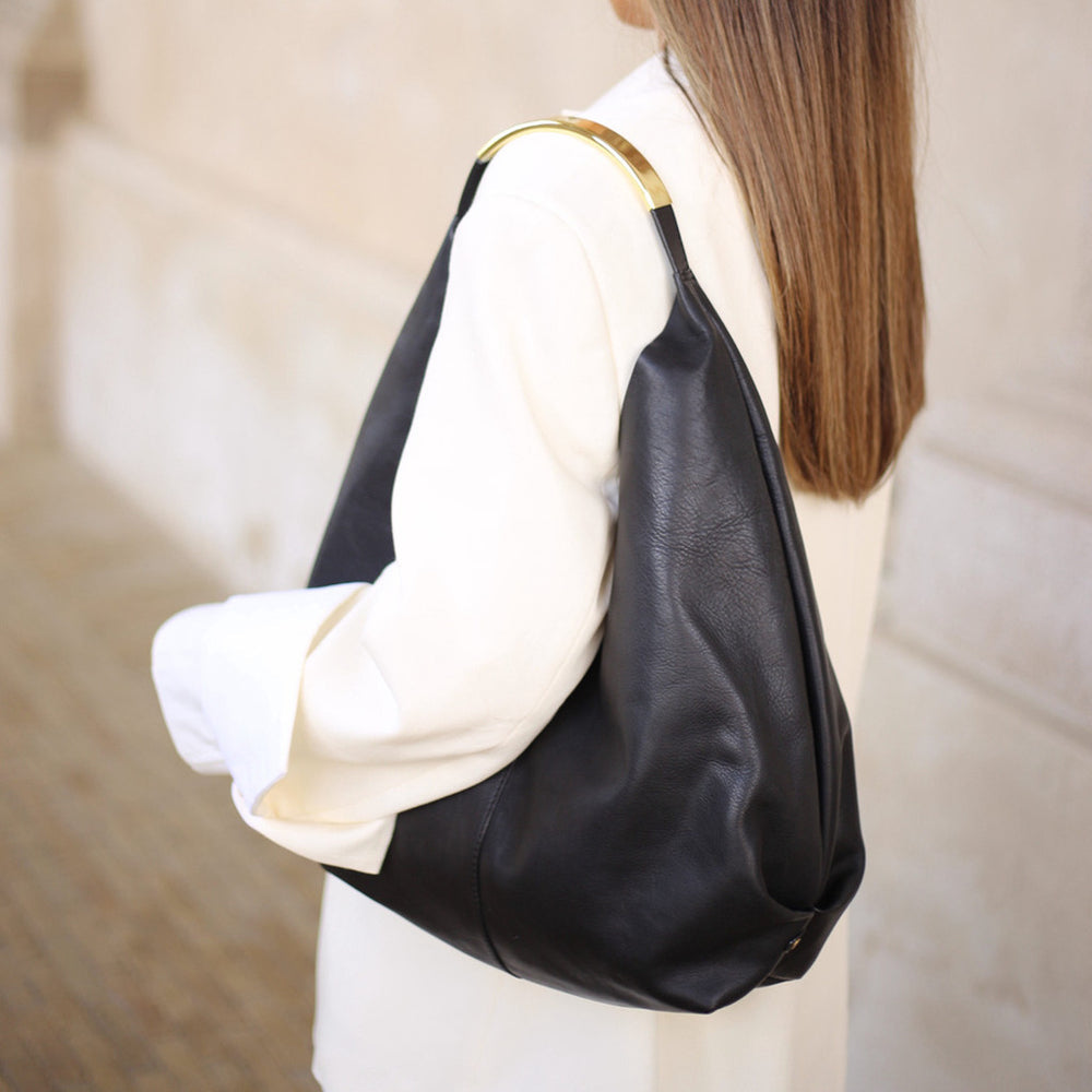 16620 - Elegant Shopper Handbag