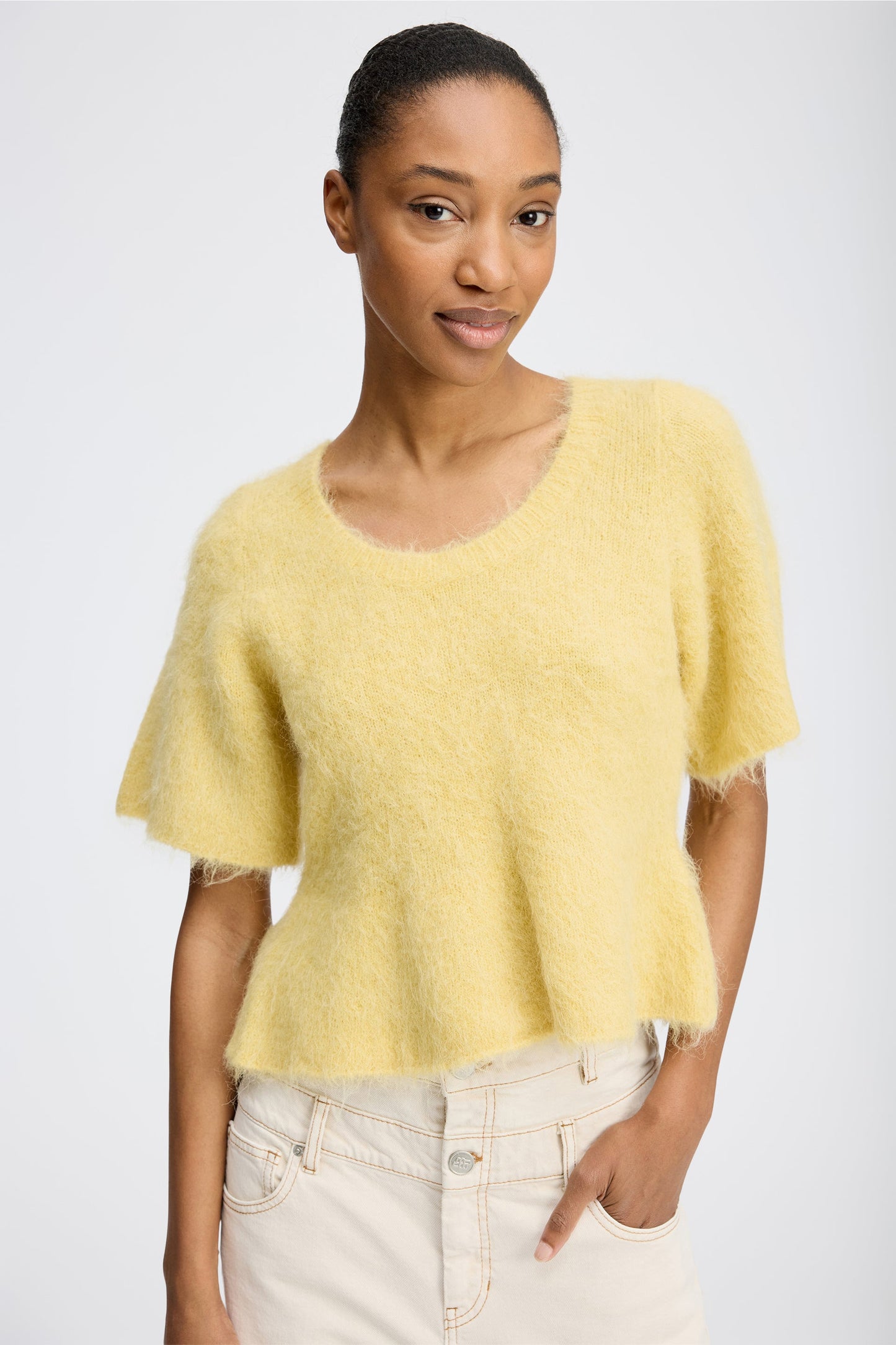 Rylaline Short Sleeved Bow Knit Lemon