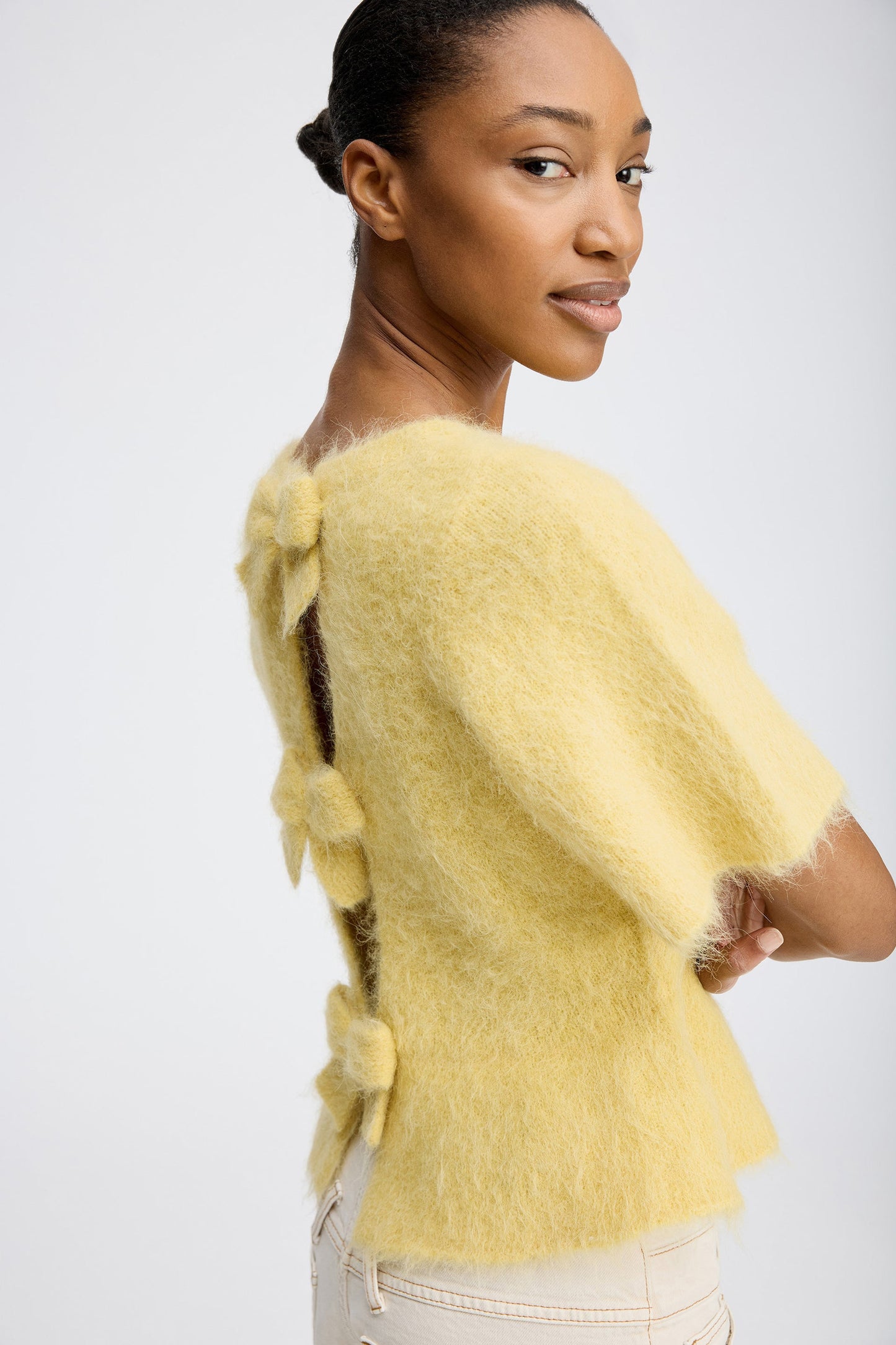 Rylaline Short Sleeved Bow Knit Lemon