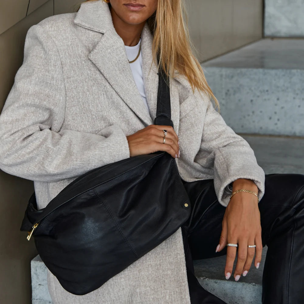 15234 - Large Soft Leather Bum Bag