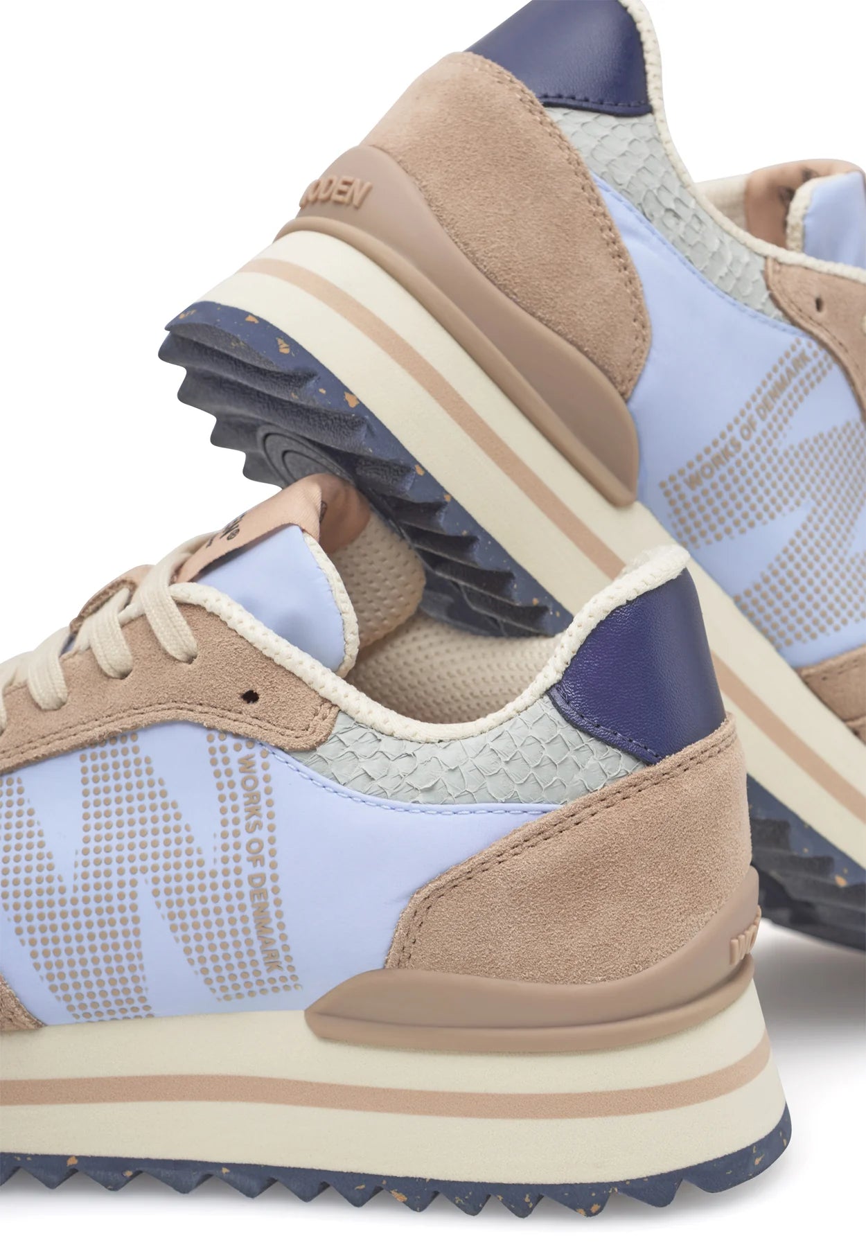 Ronja Plateau Sneaker Moonstone