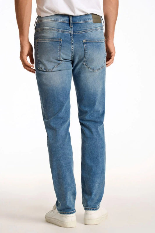 Mens Tapered Leg Jean Shadow Blue