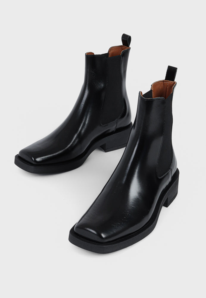 Milano Polido Square Toed Chelsea Boot Black