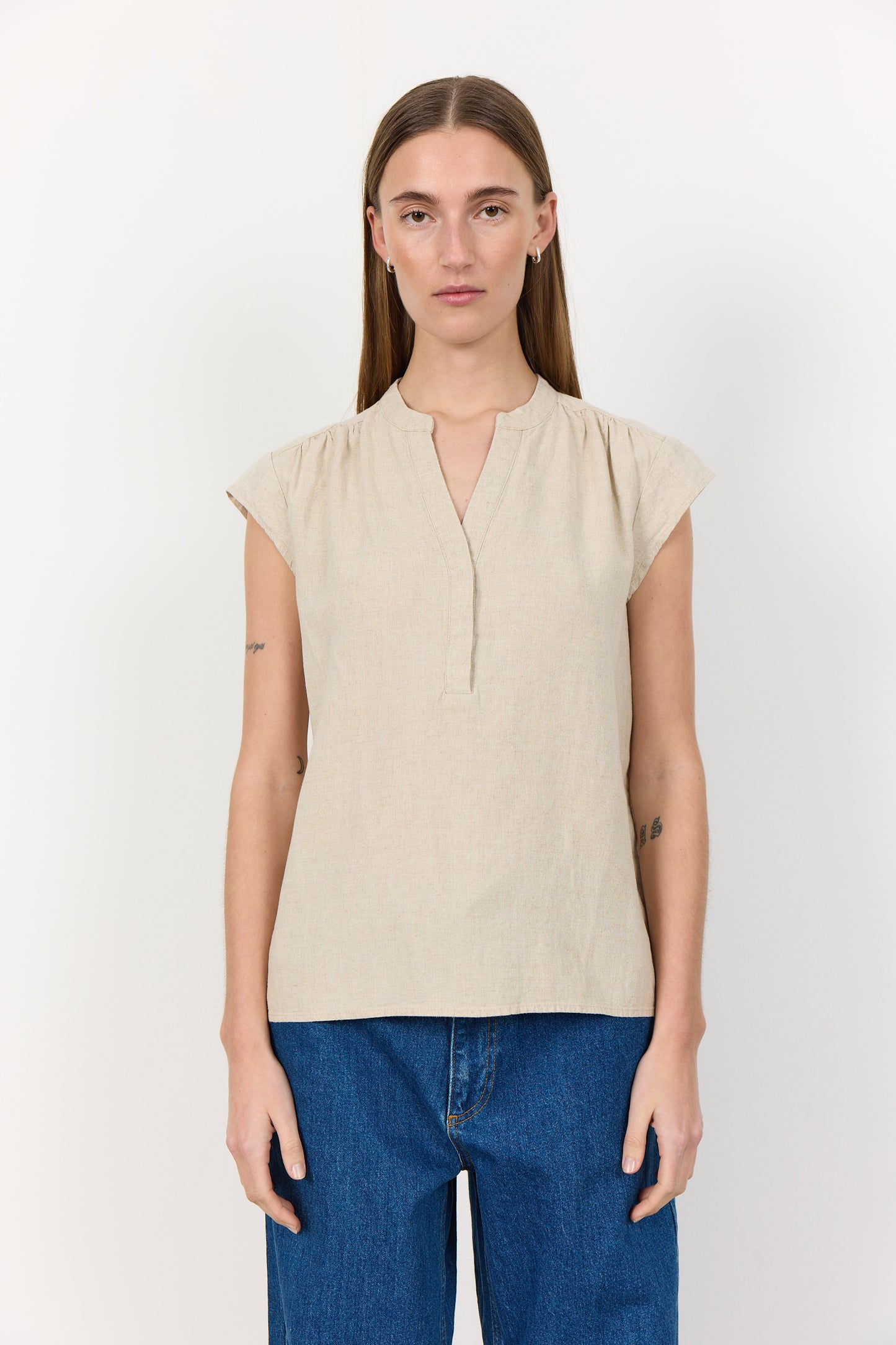 LR-Naja 19 Linen Short Sleeved Blouse Beige