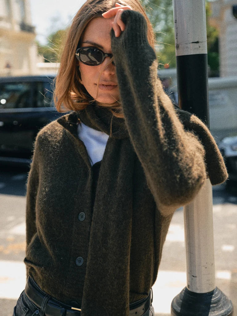 MMMape Knit Cardigan Delicioso