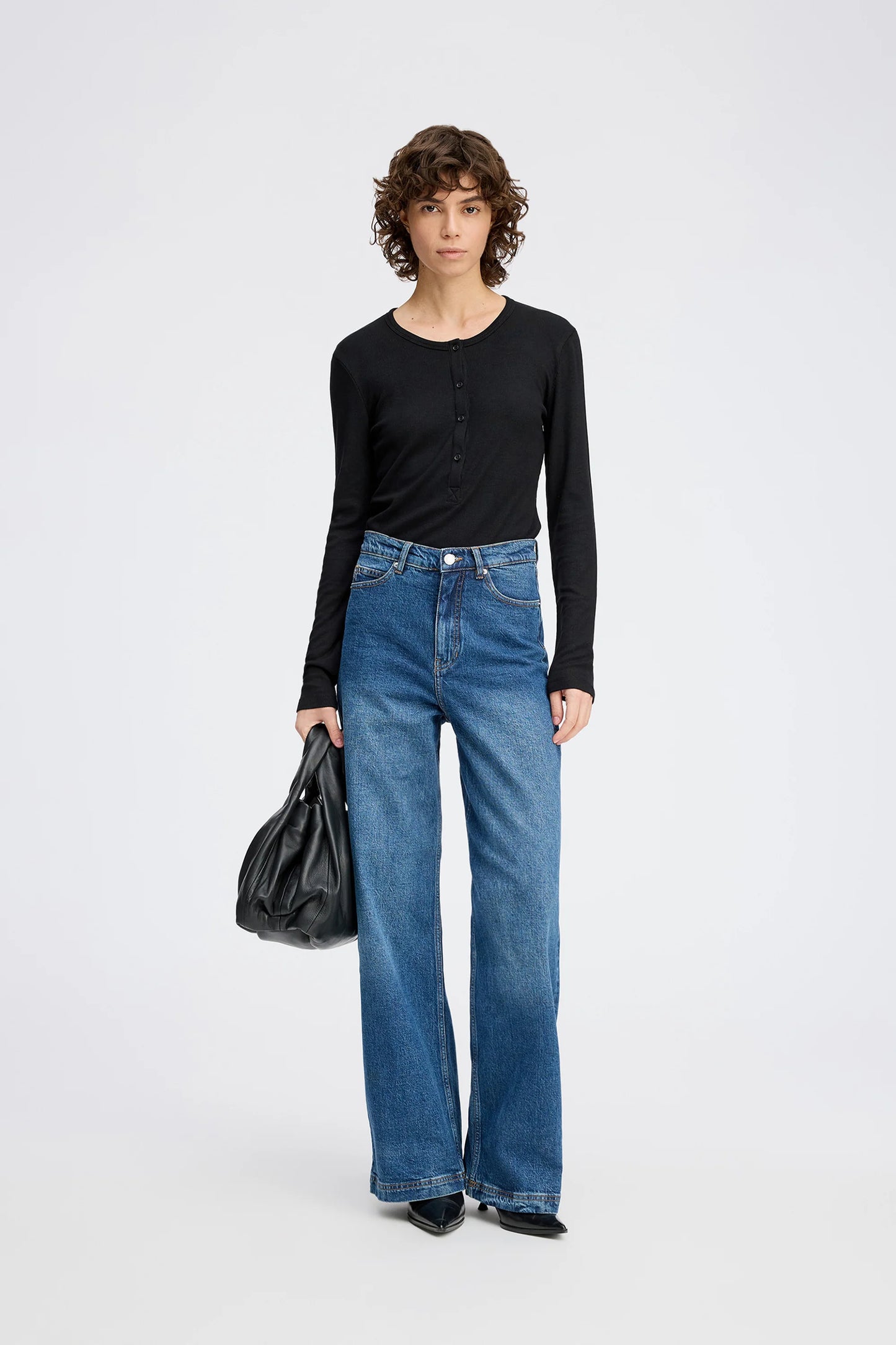 Grace Ribbed Long Sleeved T-Shirt