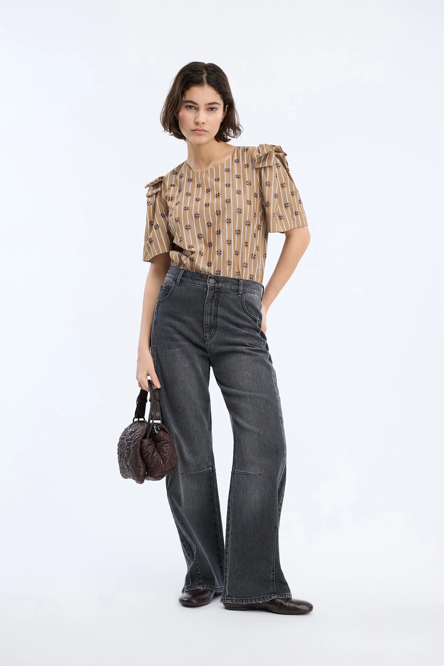 Vapouri Blouse with Embellishment Nature
