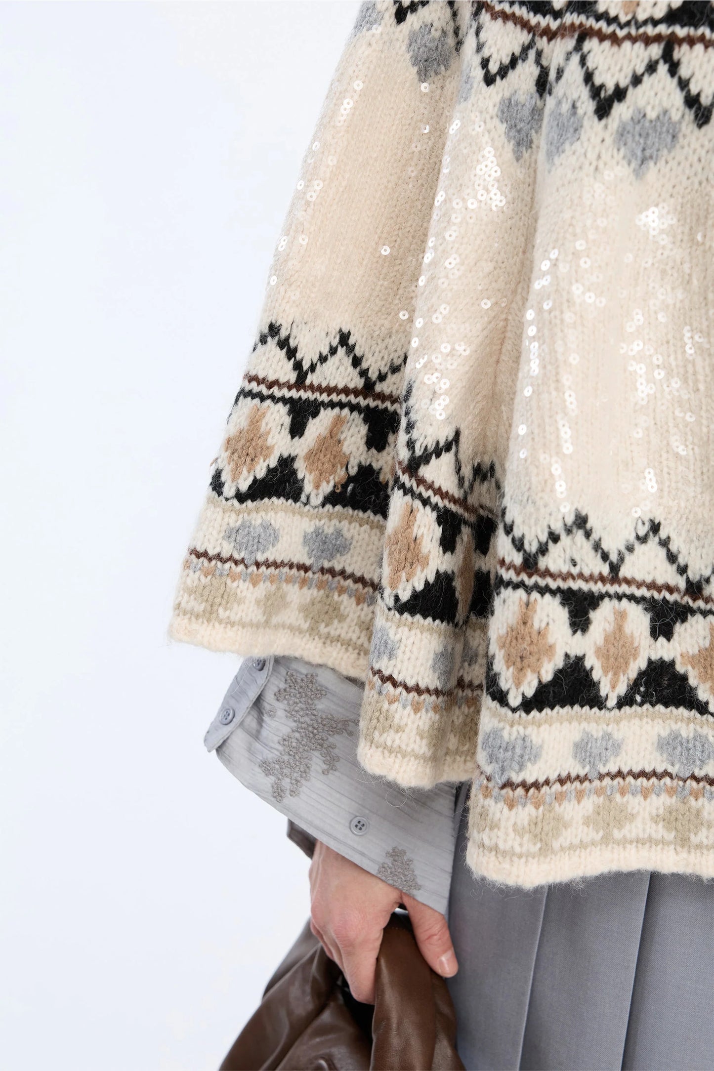 Verst Poncho in Nordic Style and Sequins MixCreme