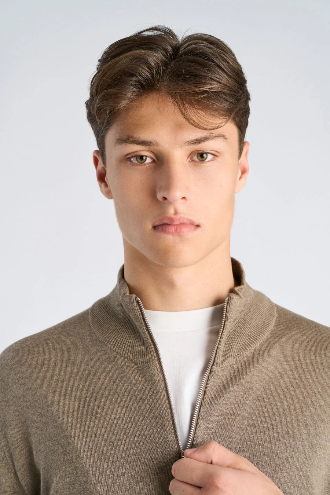 Mens - Knitted Zipped Cardigan 800143