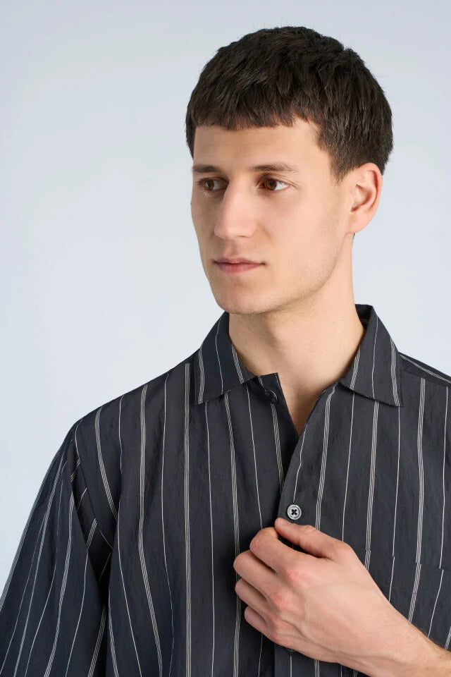 Mens - Boxy SS Striped Shirt Dark Navy 222119