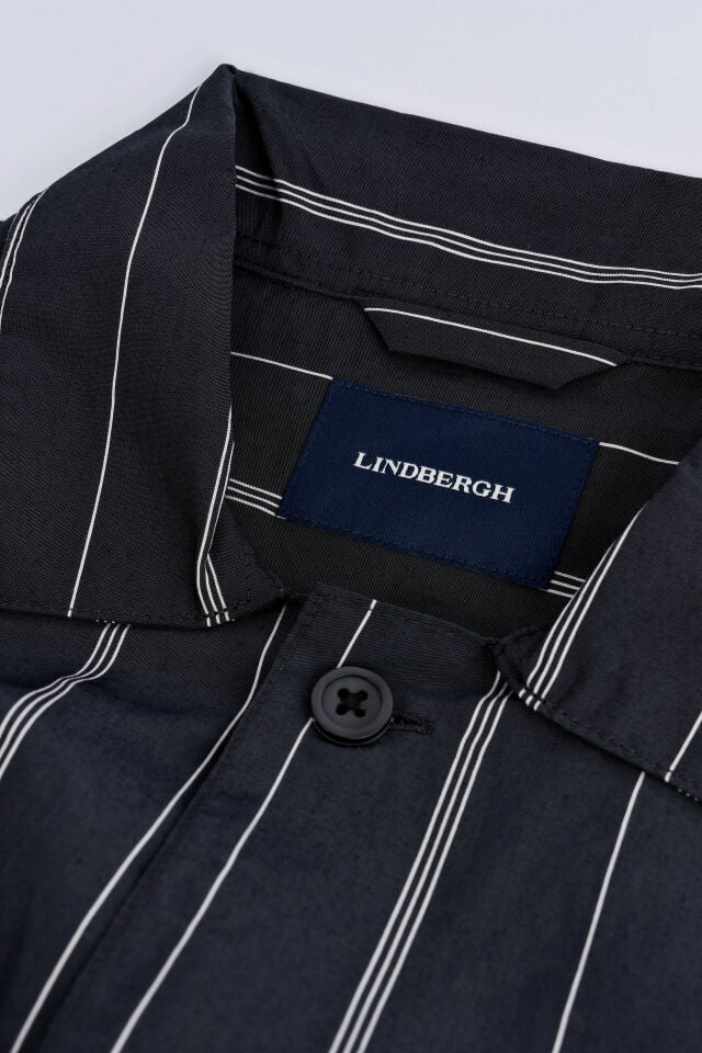 Mens - Boxy SS Striped Shirt Dark Navy 222119
