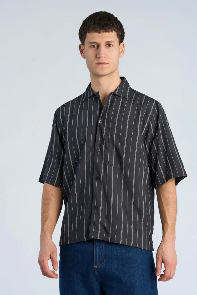 Mens - Boxy SS Striped Shirt Dark Navy 222119