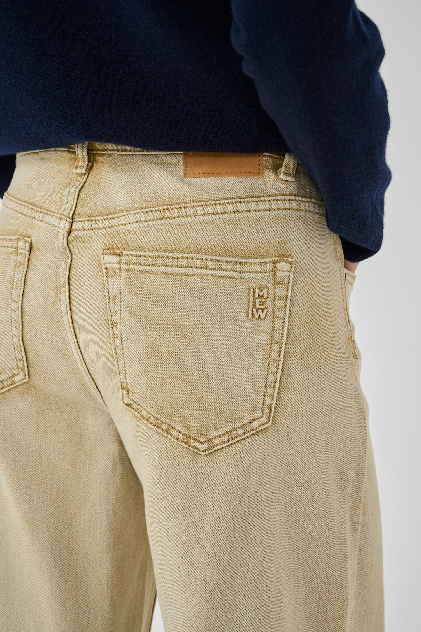 MWNielle 182 High X-Wide Jeans Brown Rice Wash