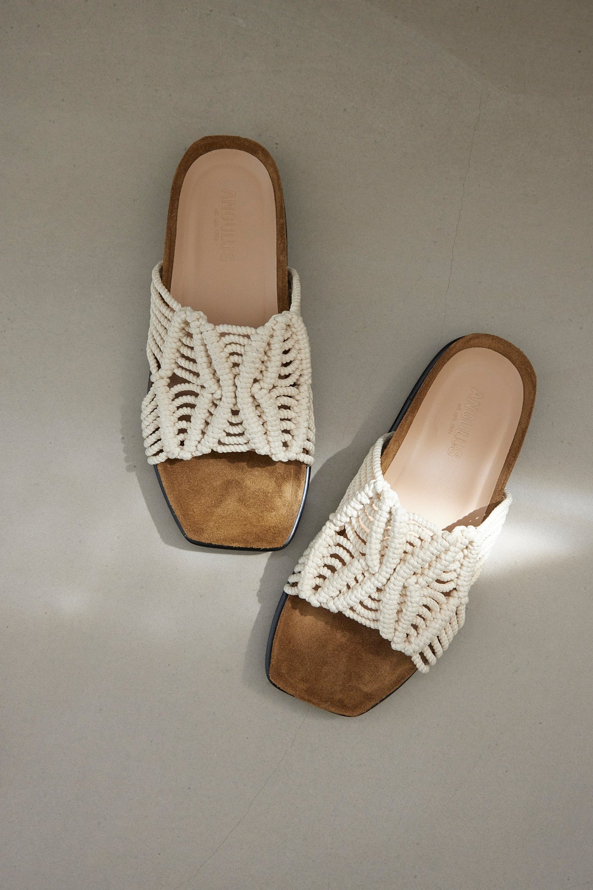 Crochet Slip on Beige/Orcher