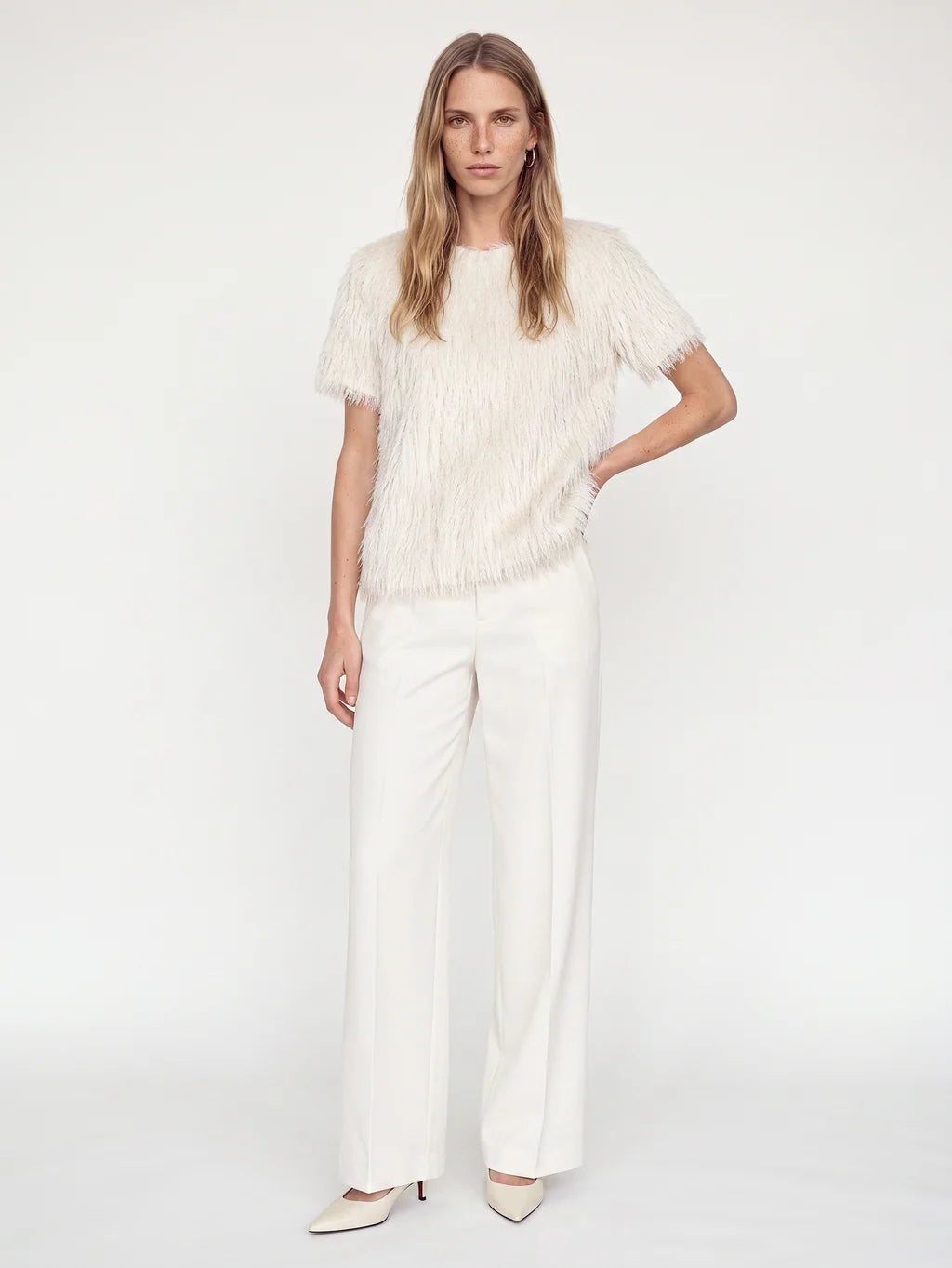 MMBrim )-SS Faux Fur Tee Ecru