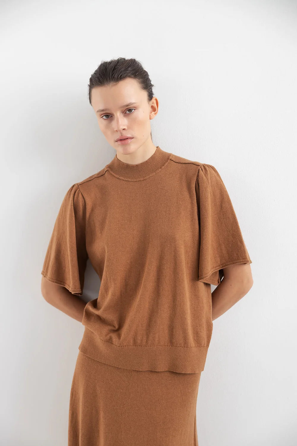 Sascha Short Sleeved Knitted Top Bronze