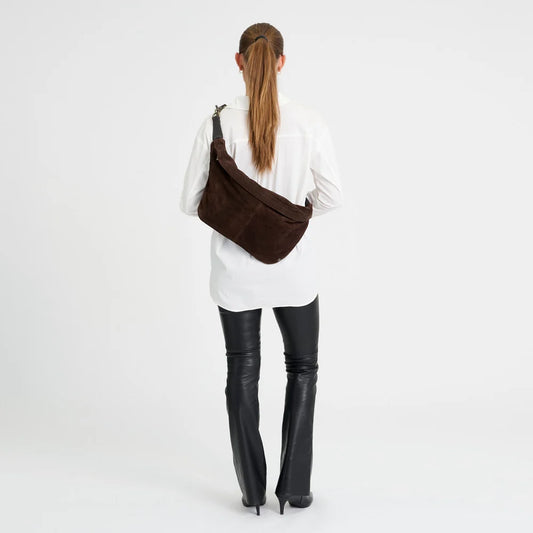 17366 - Bilbao Suede Bumbag Chocolate