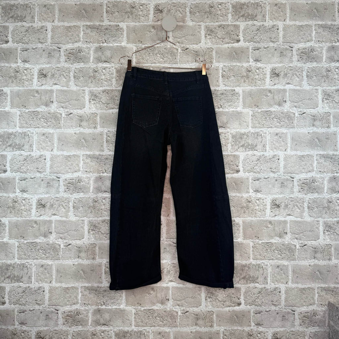 Mowita Barrel Leg Jeans