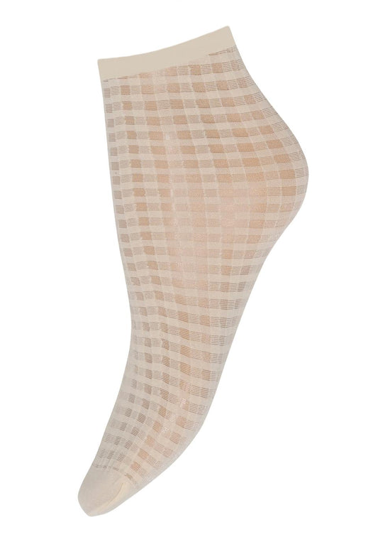 Wendy Nylon Ankle Sock Sheer Bliss 10-77710