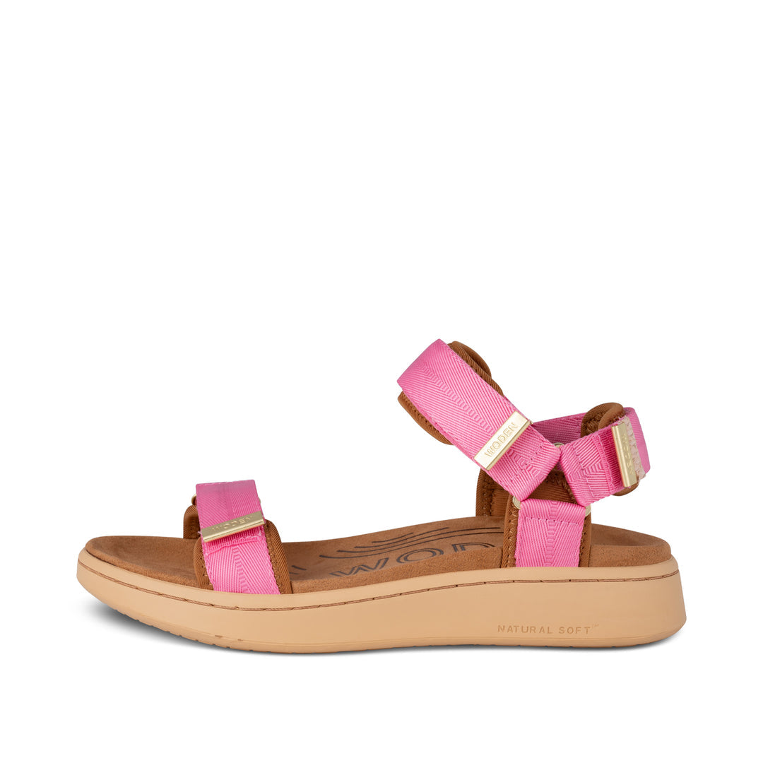Line Sandal