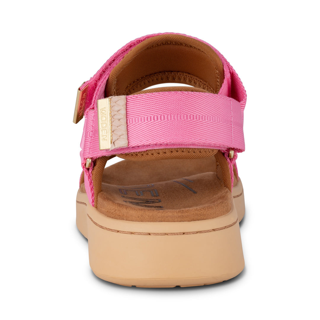 Line Sandal