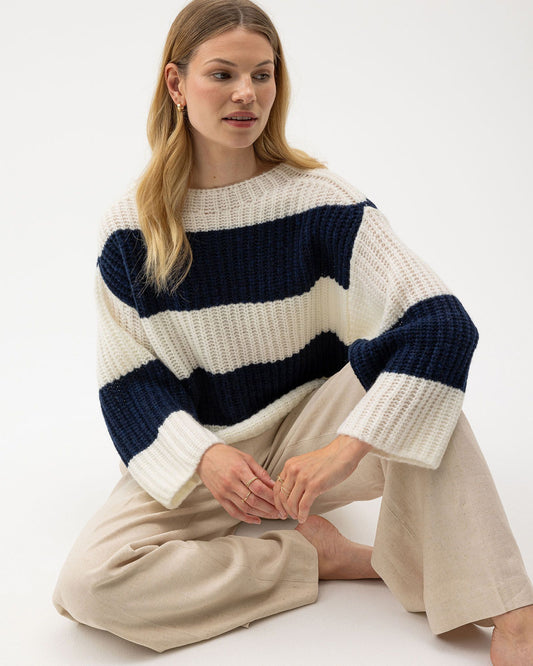 Causal Soft Sweater Off White/Navy