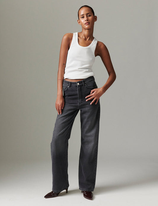 Cai - Rigid Denim Stretch Jeans Black