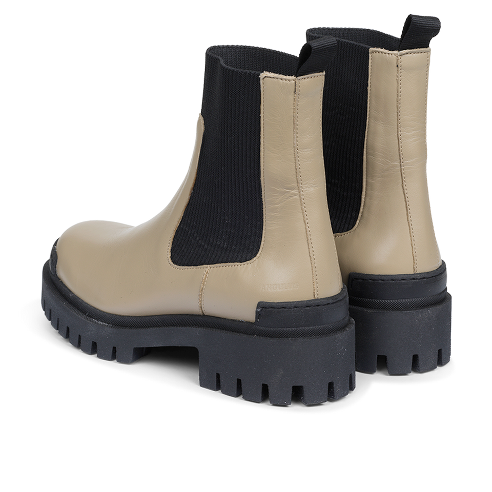 HACKER Chelsea Boot With Elastic 7653-101