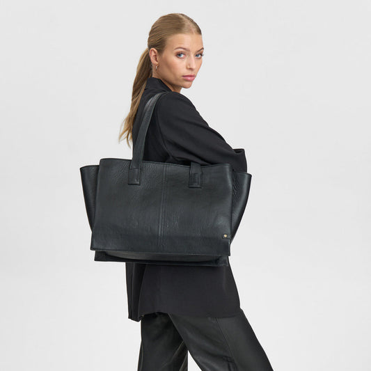 16742 - Large Classic Shopper Black