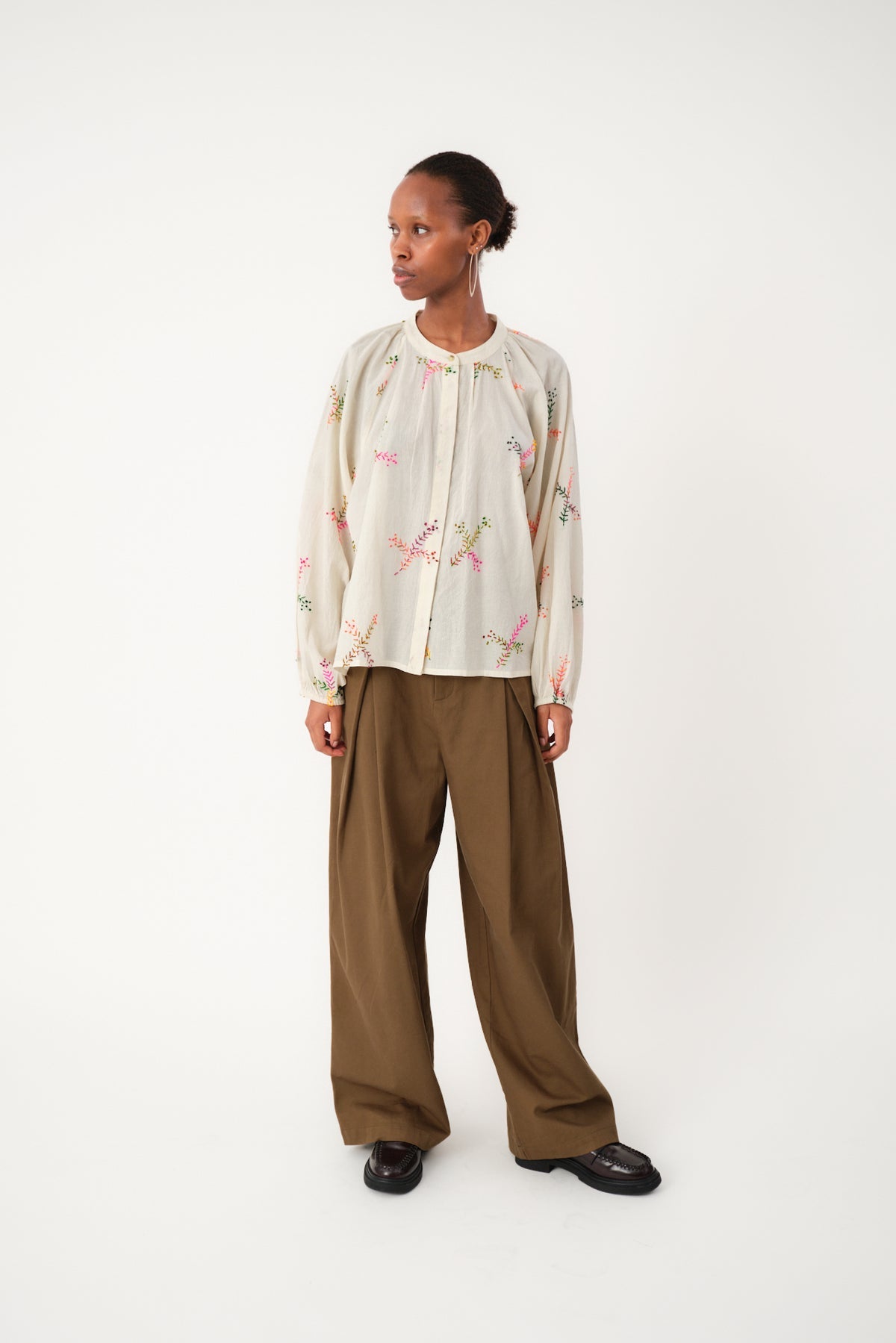 HaileyLL Embroidered Shirt Creme
