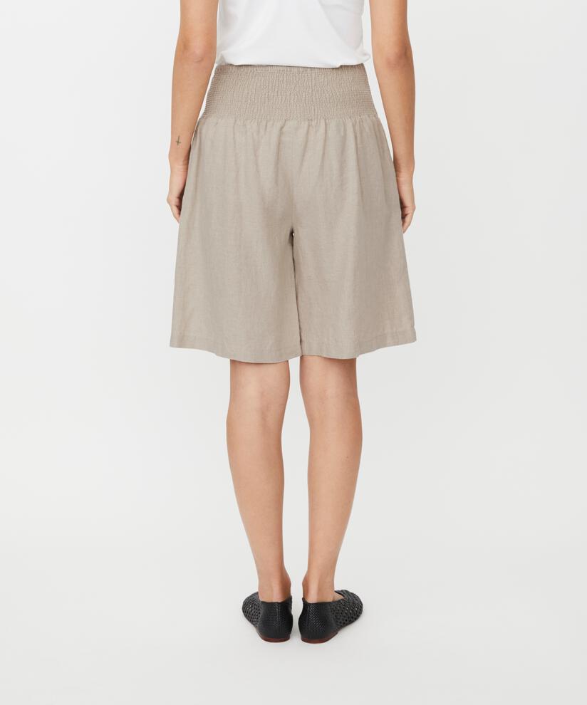 MaPinja Linen Shorts