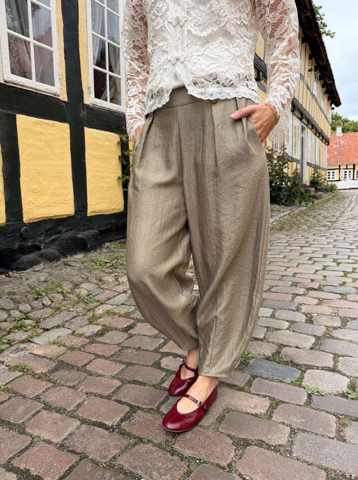 BCAmara Balloon Trouser Desert
