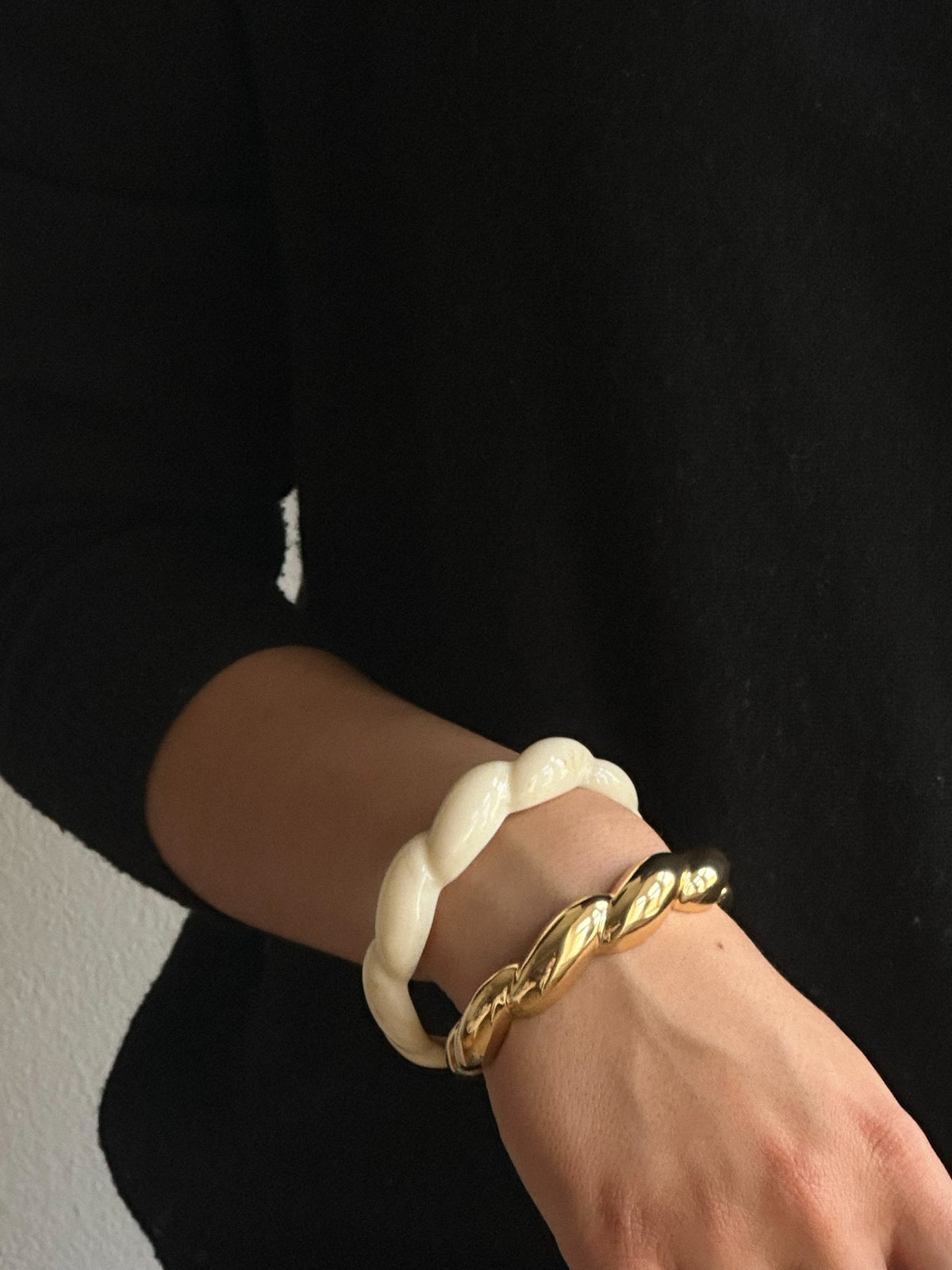 Vanessa Resin Bracelet Ivory