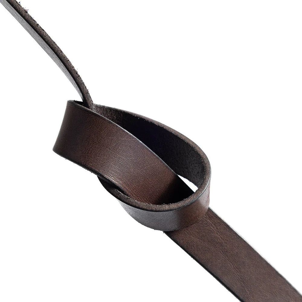16086  Timeless narrow belt in delicious leather quality