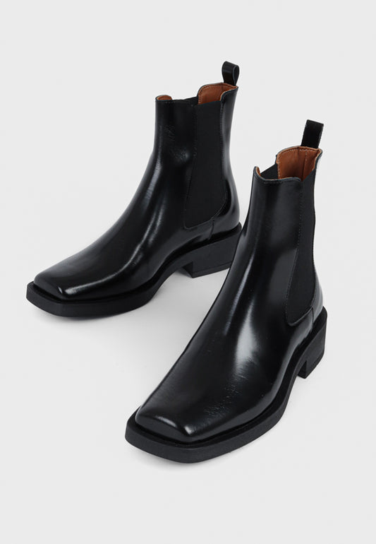 Milano Polido Square Toed Chelsea Boot Black
