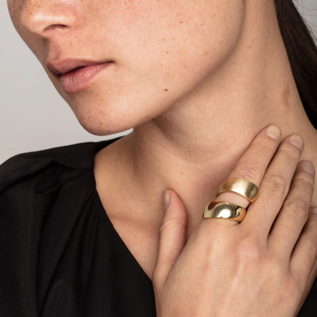 Alma Recycled Ring in Gold- or Silver-Plated